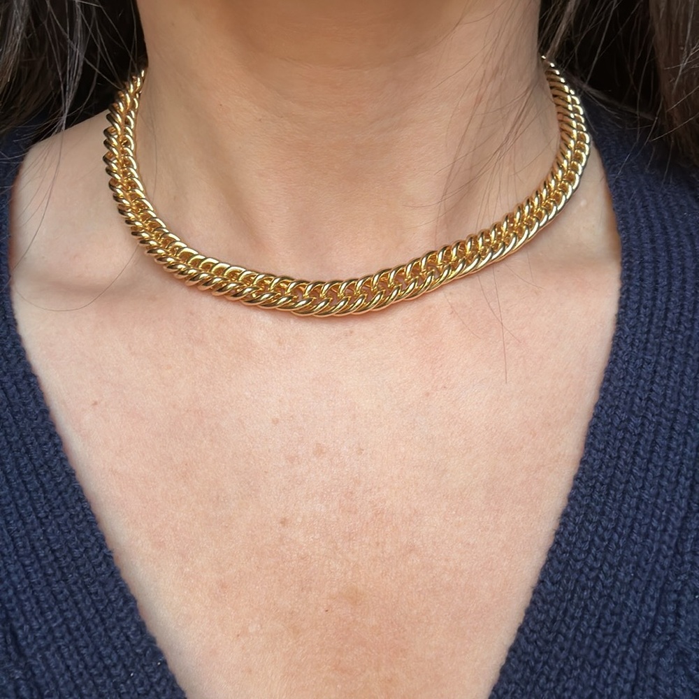 Electric picks necklace